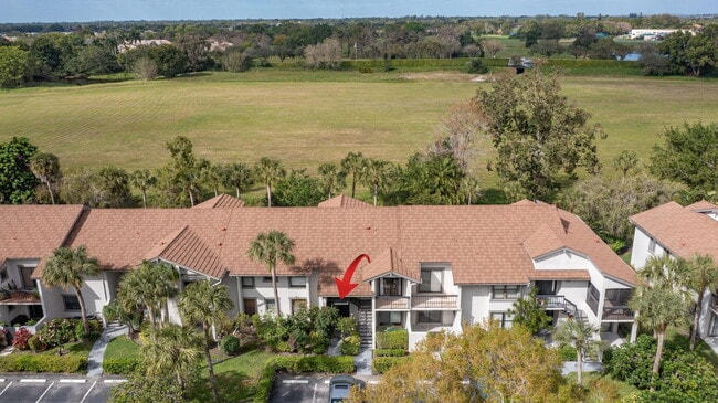 Building Photo - 11355 Pond View Dr