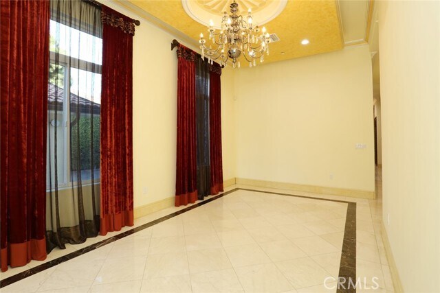 Building Photo - 831 E Orange Grove Ave