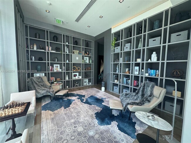 Building Photo - 1100 S Miami Ave