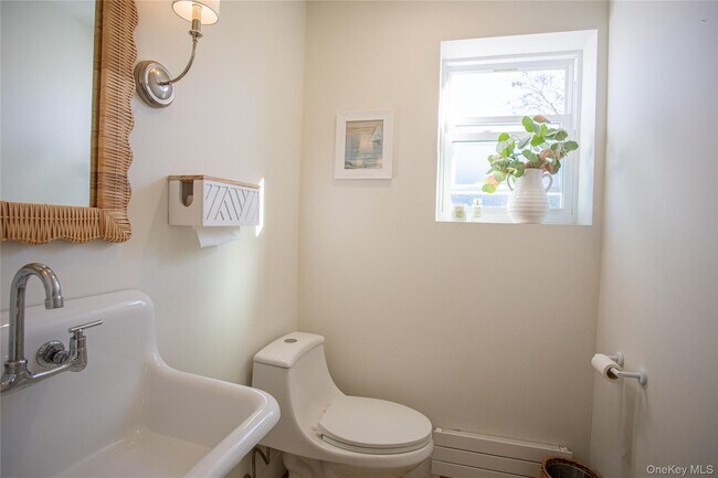 Building Photo - 2175 Bay Blvd