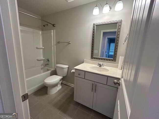 Building Photo - 4215 Cordova Ln