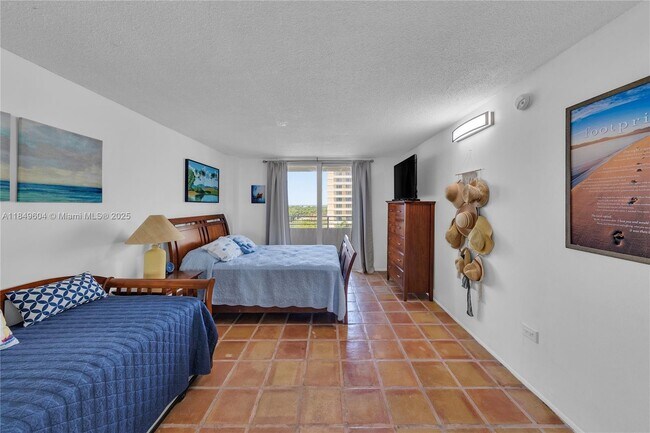 Building Photo - 5555 Collins Ave