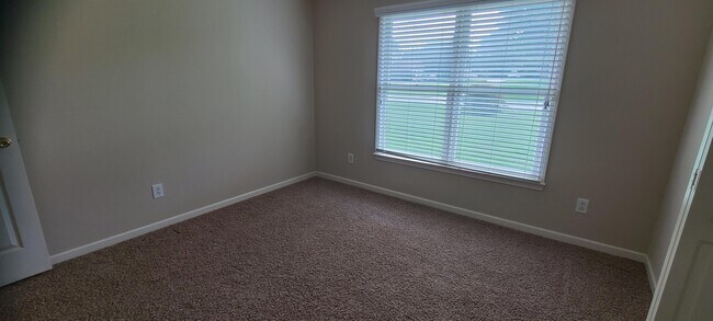 Building Photo - 106 Overlook Dr