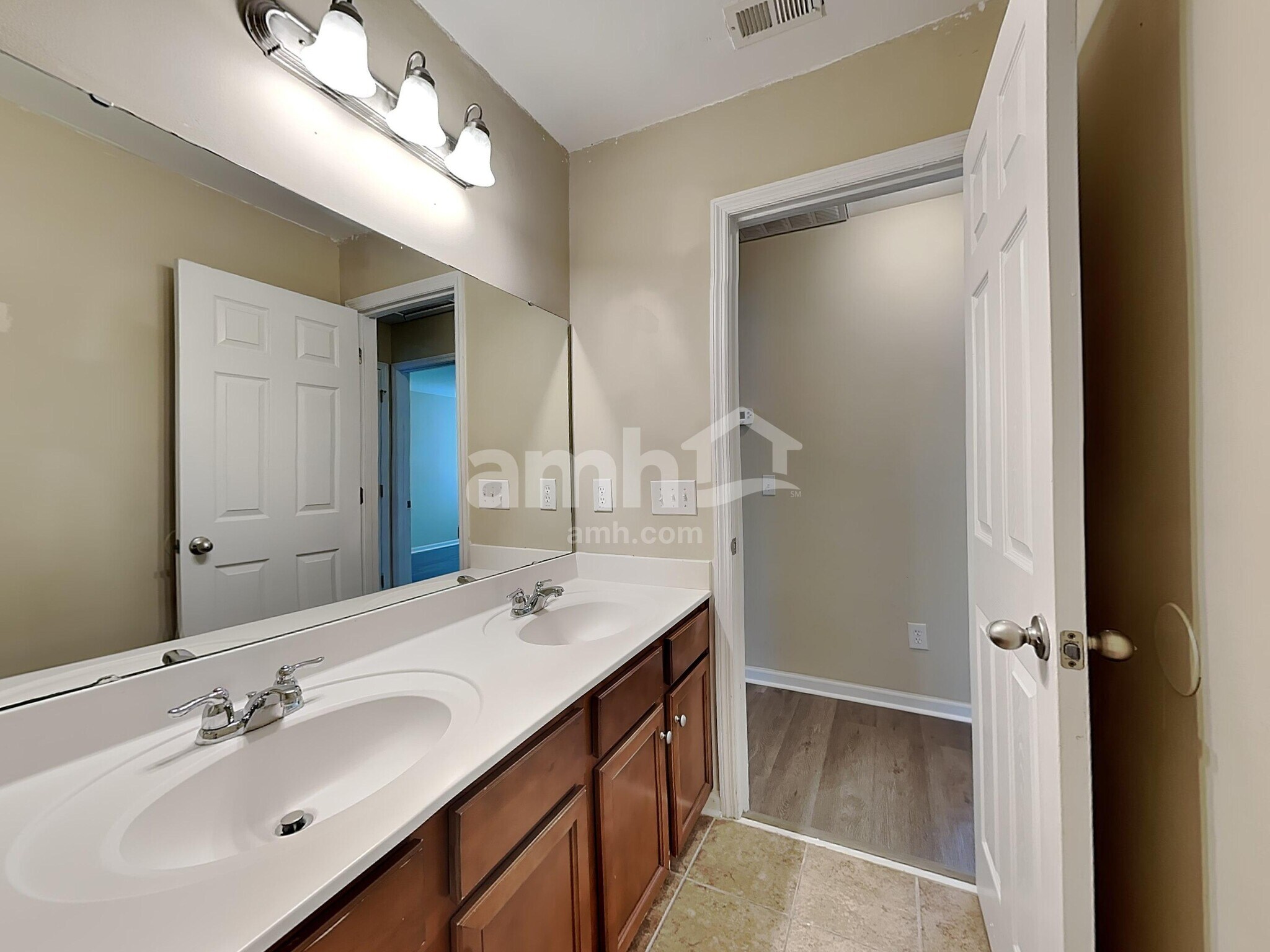 Building Photo - 3597 Locklear Ln