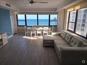 Building Photo - 3505 S Ocean Dr