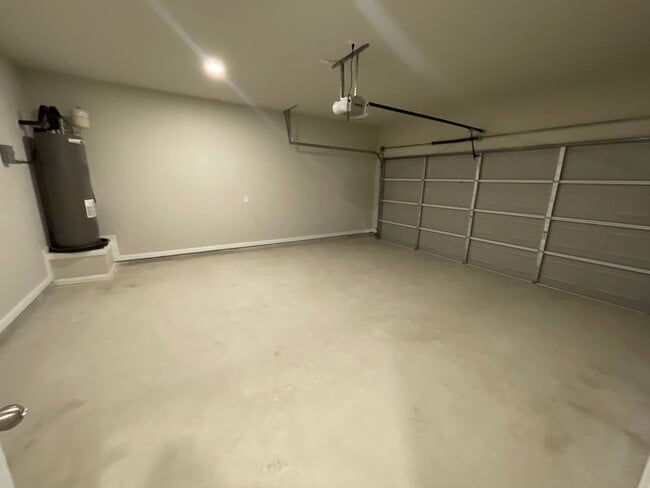 Building Photo - Luxury 3x2 Duplex in Seguin, TX!