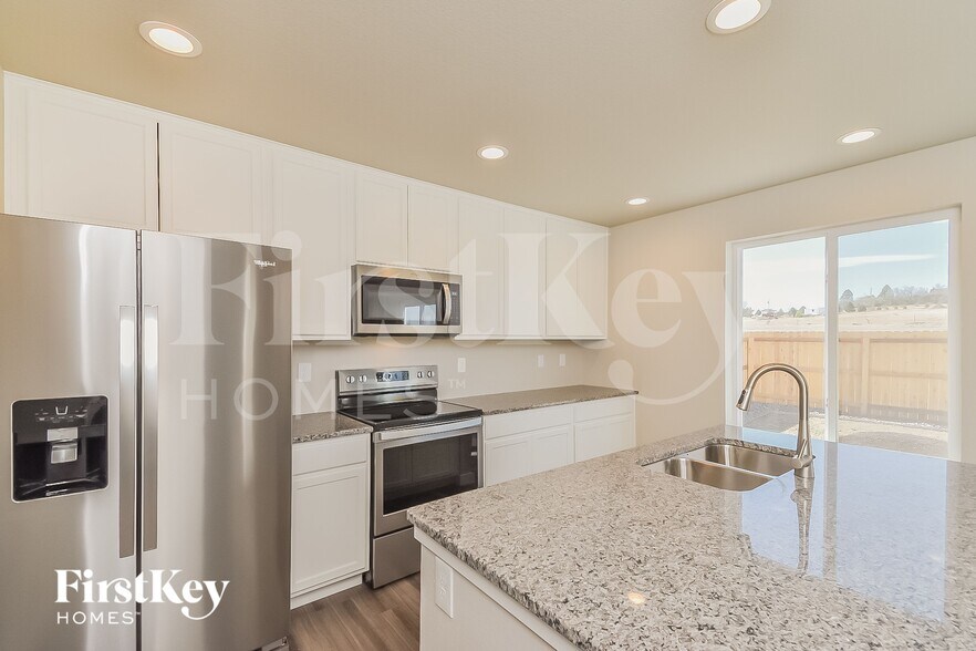 Building Photo - 10471 Horton Dr