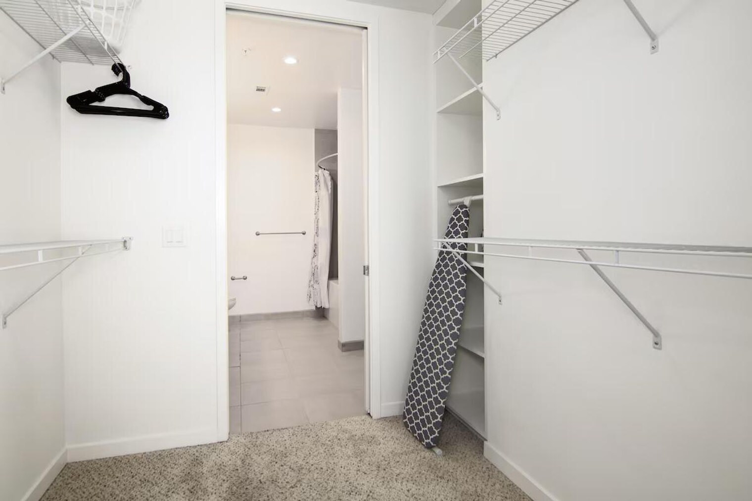 Building Photo - 2022 Holcombe Blvd