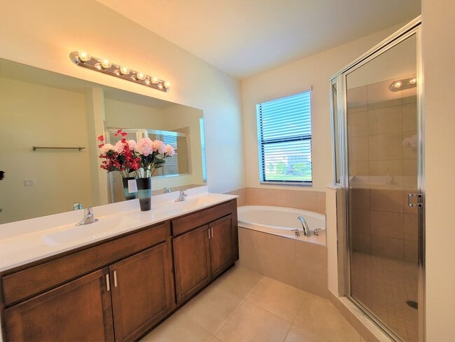 Building Photo - OOH-LA-LA ! Vero Beach Rentals. Vero Beach Rent, LLC and Property Management Company