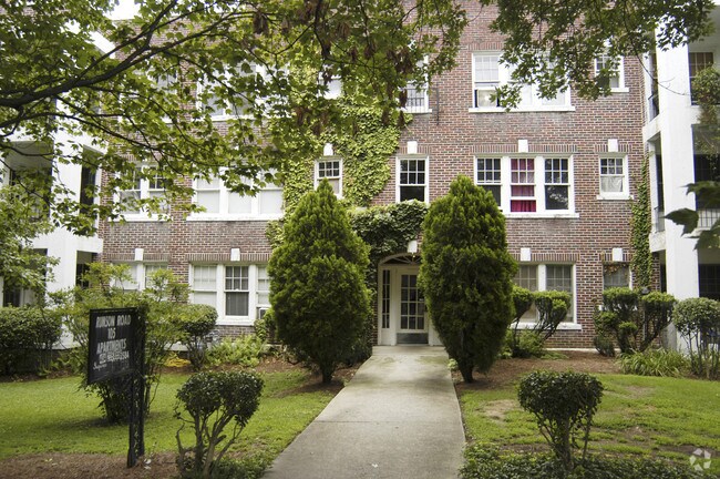 Building Photo - Rumson Apartments