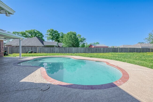 Building Photo - 1189 Lovett St