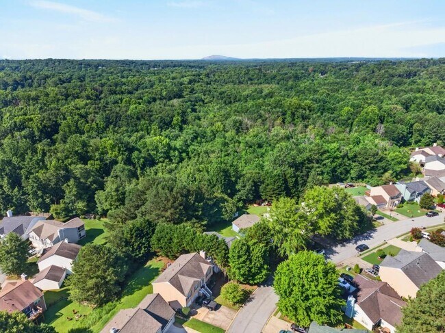 Building Photo - 2558 Candlewood Way