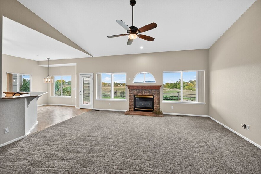 Building Photo - 11131 Park Vista Dr