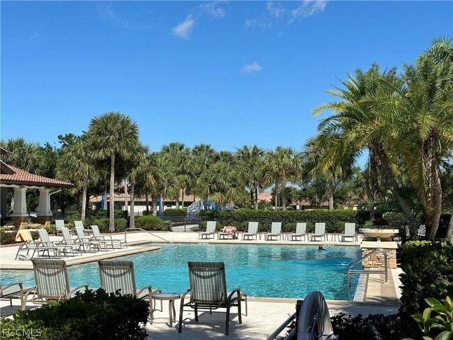 Building Photo - 12454 Kentwood Ave