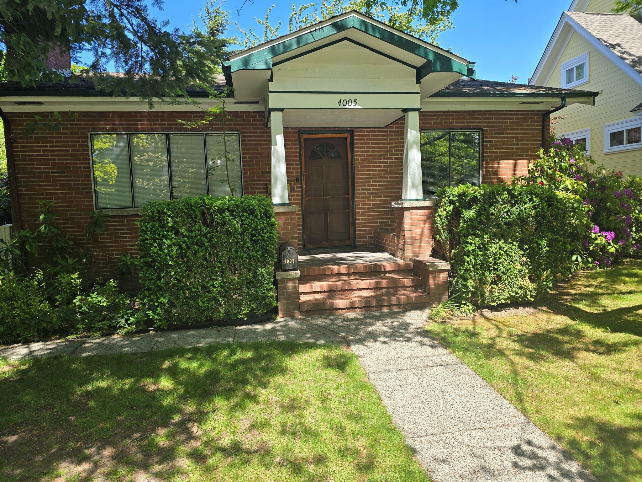 Front View of 4005 North 24th - 4005 N 24th St