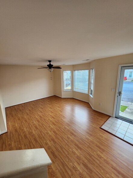 Building Photo - 25 Stadium Cir