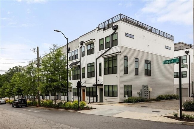Building Photo - 1261 Wright Ln SE