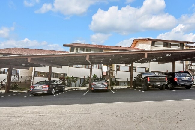 Building Photo - Modern 2 Bedroom 2 Bathroom Ocean View Con...