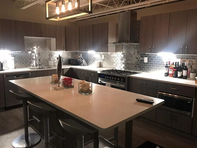 Kitchen 01 - 367 Auden Ave