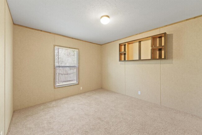 Building Photo - 11744 Padok Rd