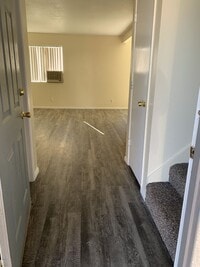 Building Photo - AVAILABLE NOW