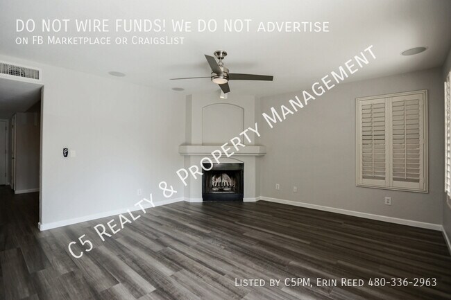 Building Photo - 3131 E Cottonwood Ln