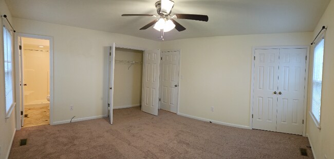 Building Photo - 1316 Winfall Dr