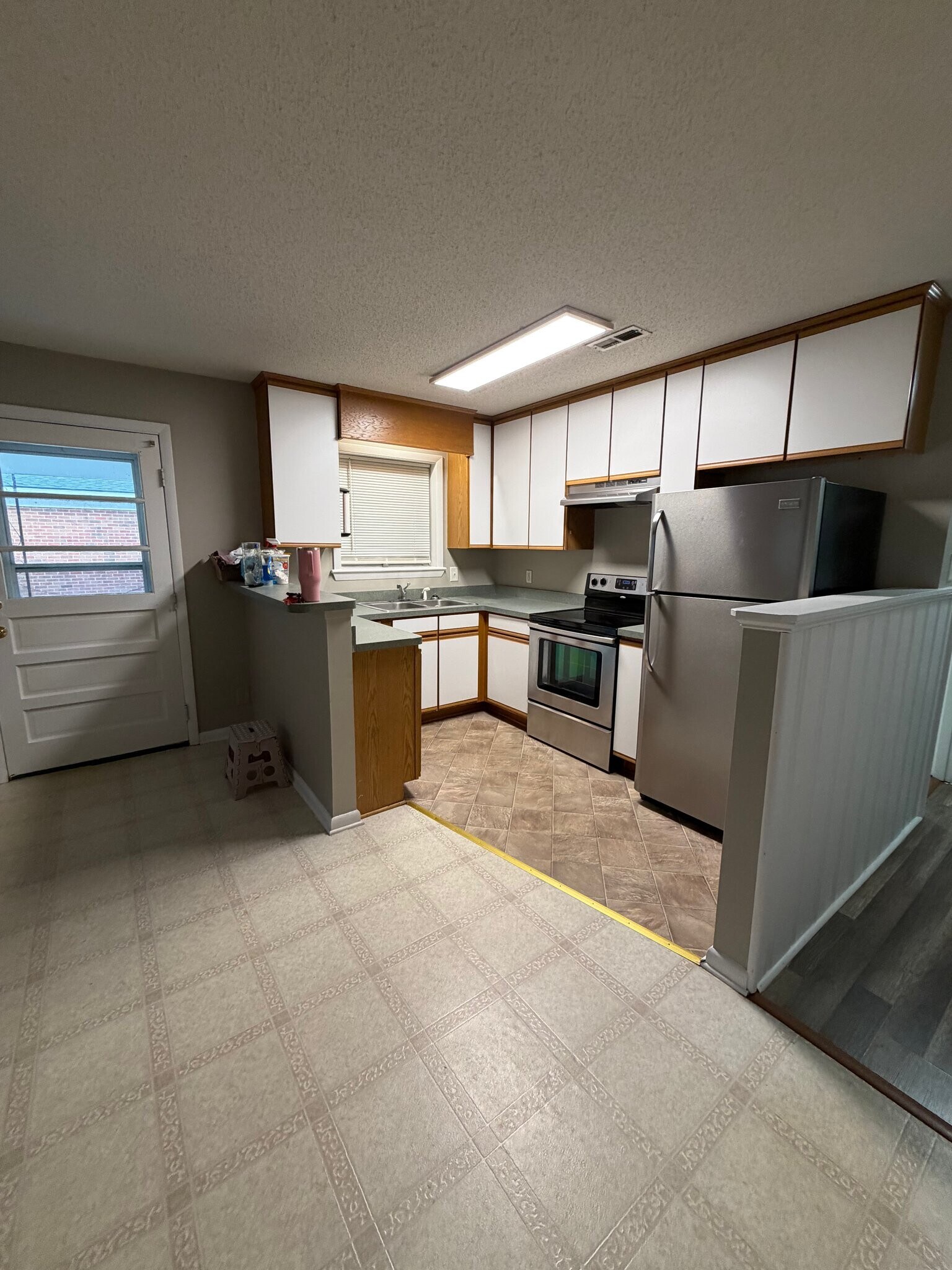 Building Photo - 107 Hartley Dr