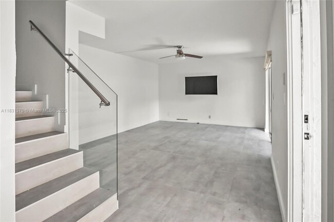 Building Photo - 2161 Orange Grove Dr