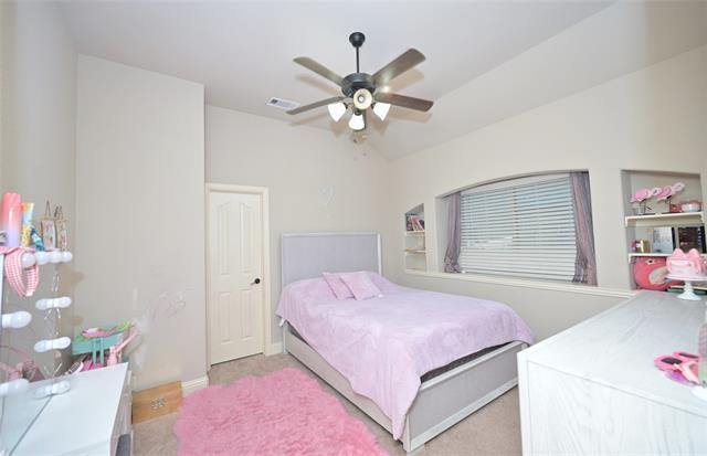 Building Photo - 3207 Pampa