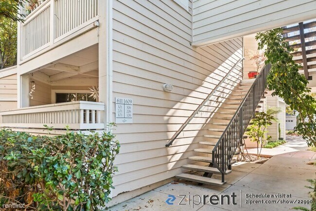 Building Photo - 3 br, 2 bath Condo - 609 Arcadia Terrace, ...