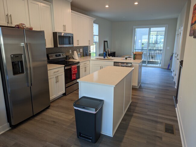 Building Photo - 1114 Gleason Way