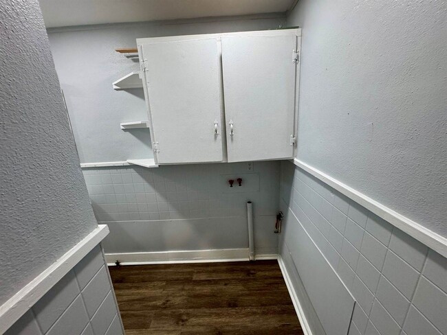 Building Photo - 323 Washington Ave