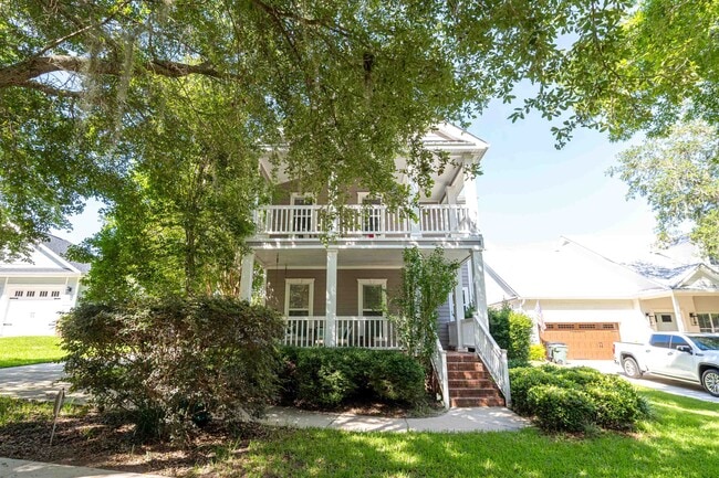 Building Photo - 3156 Iberville Way