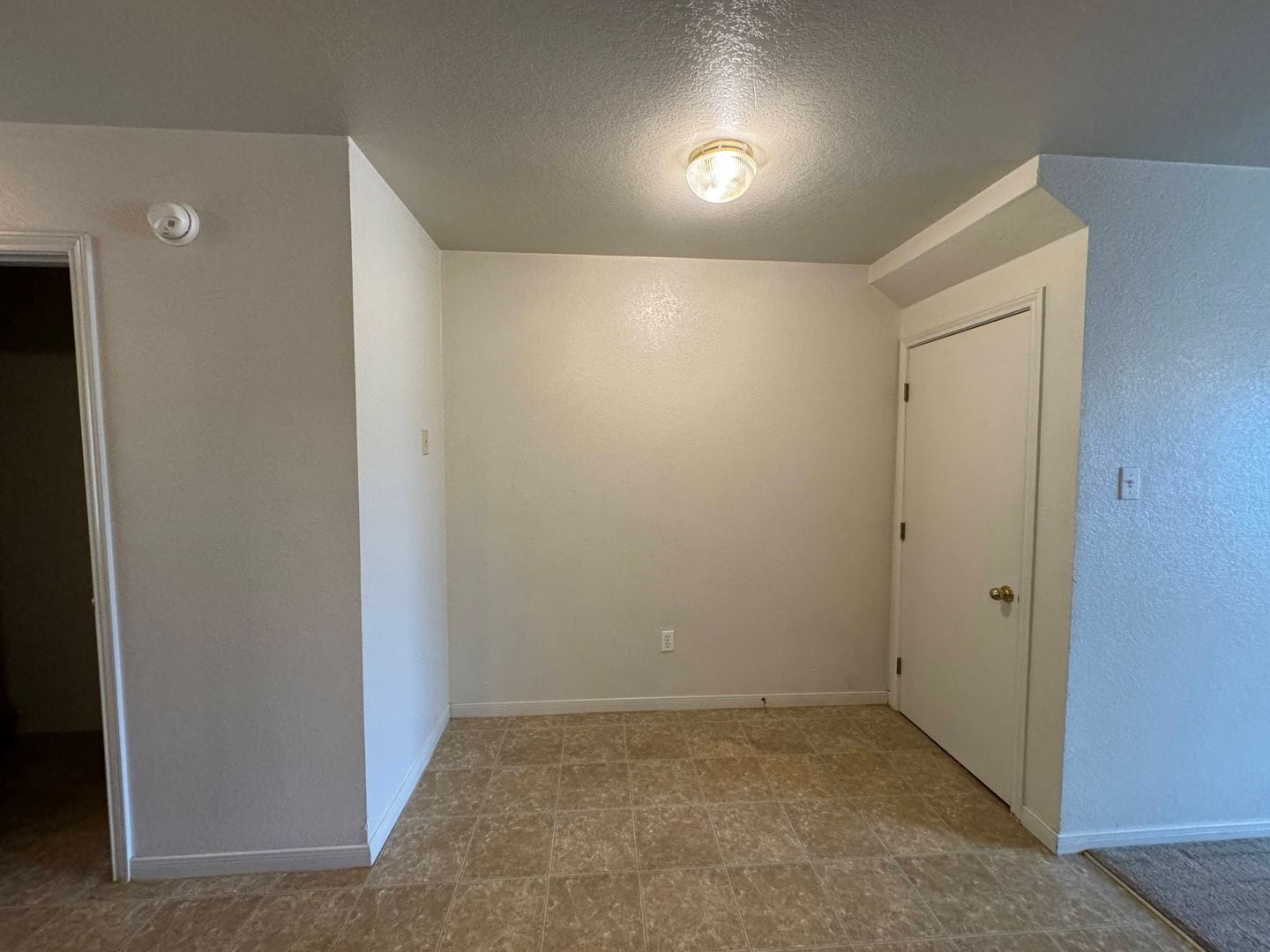 Building Photo - 404 Brittney Way