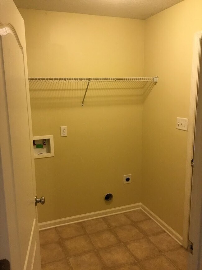 Building Photo - 506 Capstone Way