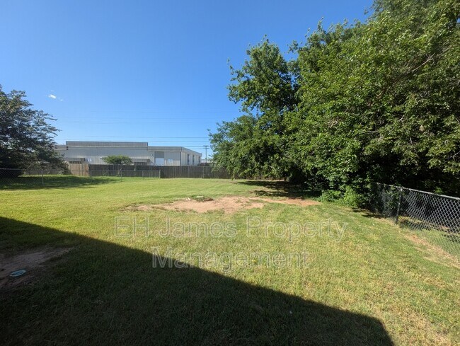 Building Photo - 6947 E 46th Pl