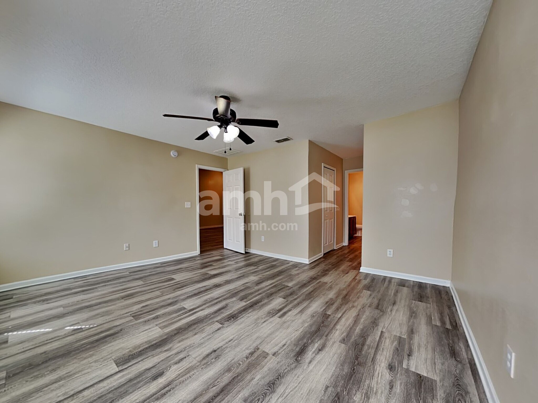 Building Photo - 1861 McGirts Point Blvd