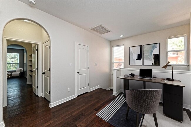 Building Photo - 12124 Terraza Cir