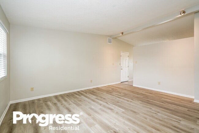 Building Photo - 3628 Valley Lake Dr