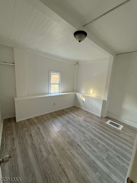 Building Photo - 681 E 28th St