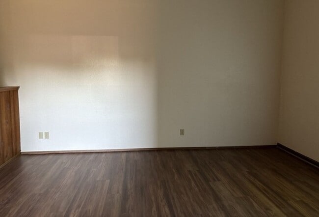 Building Photo - 4504-4506 Campbell Dr SE