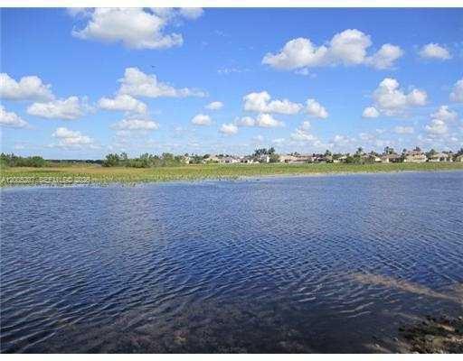 Building Photo - 1844 Salerno Cir