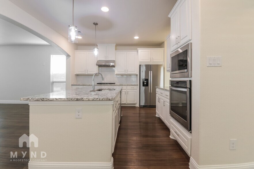 Building Photo - 3317 Damsel Sauvage Ln