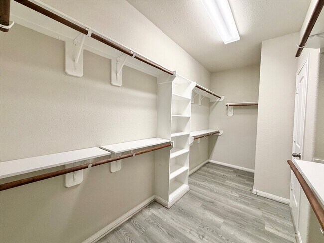 Building Photo - 24018 Cannon Anello Ct