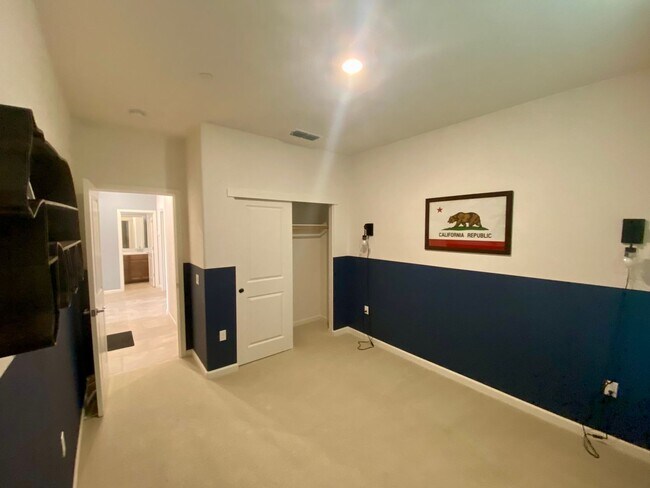 Building Photo - Breathtaking 4/2 Rancho Cordova Model w/TO...