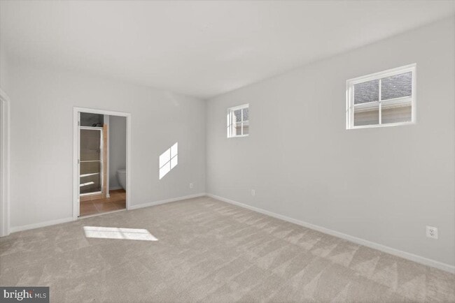 Building Photo - 104 Heyford Dr