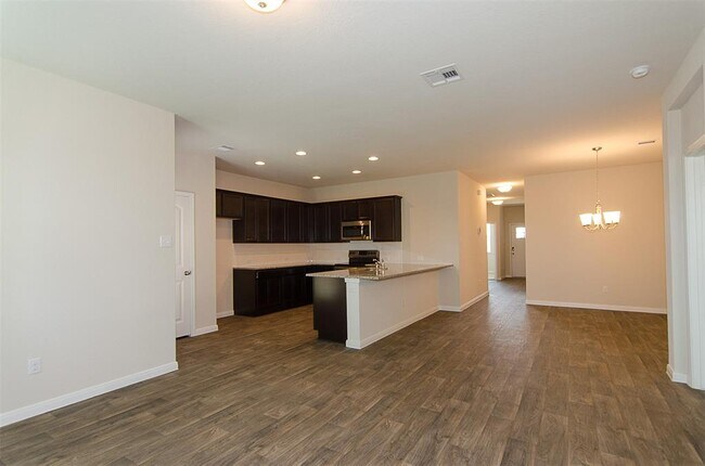 Building Photo - 117 Naset Dr