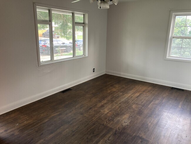 Building Photo - 2555 S Linley Ct