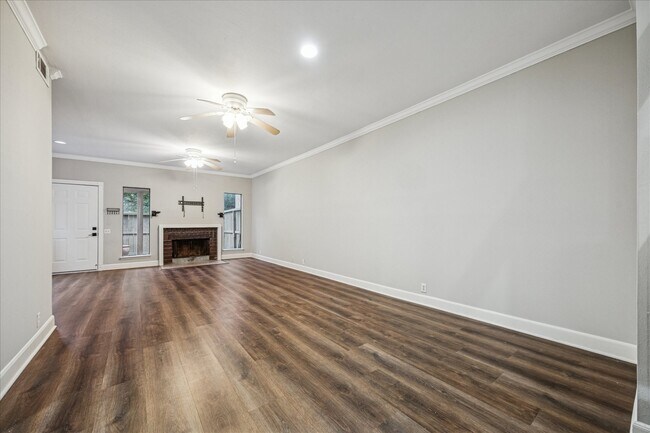 Building Photo - 1615 Prairie Mark Ln